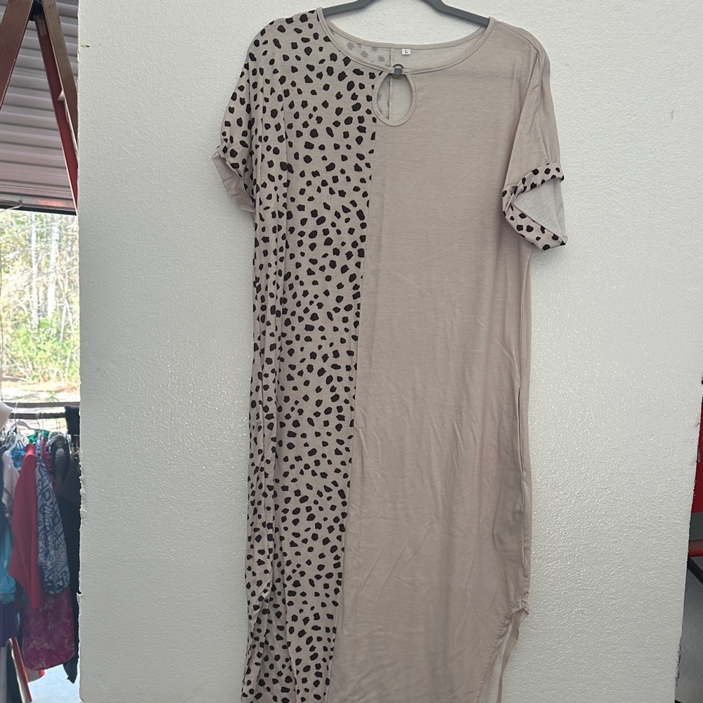 Source Unknown Beige Two-Tone Midi Dress with Animal Print